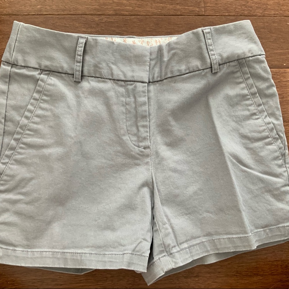 LOFT size 00 Canvas Shorts, Grey